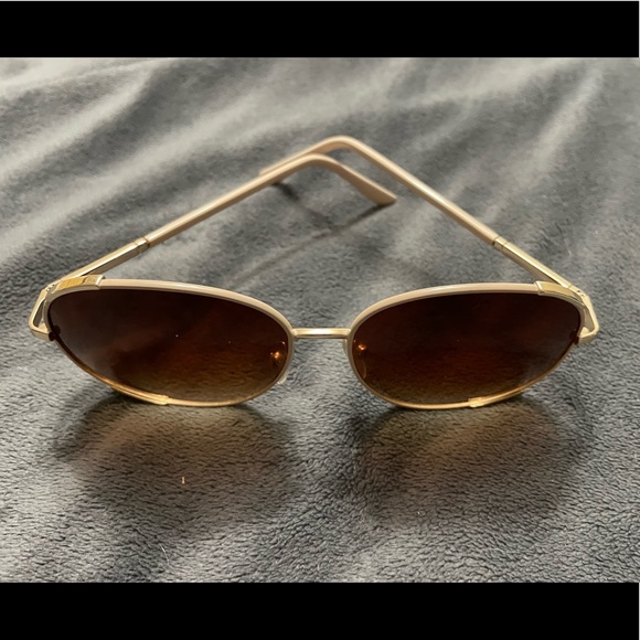 Gold and Cream Sunglasses - Picture 3 of 7